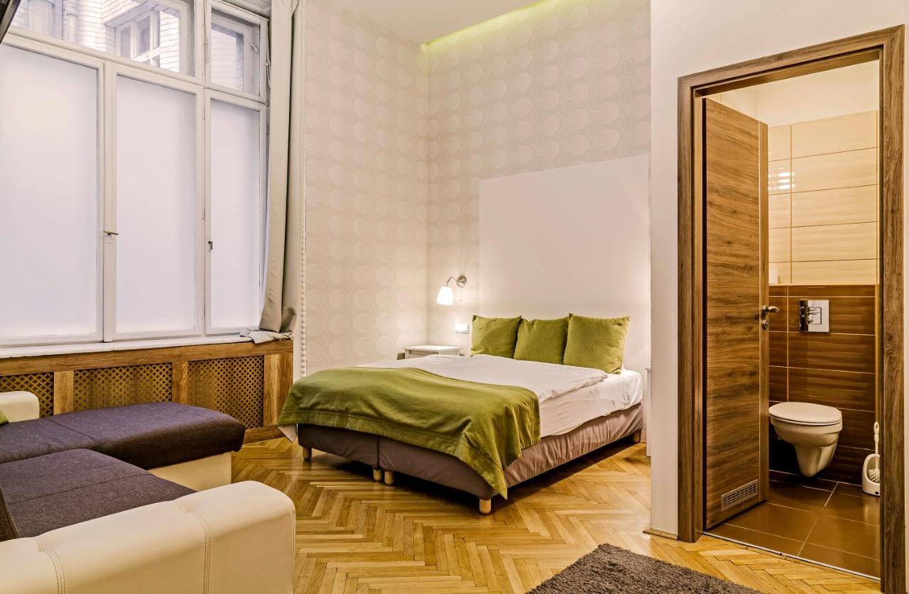 The Cream Bed and Breakfast Budapest Esterno foto